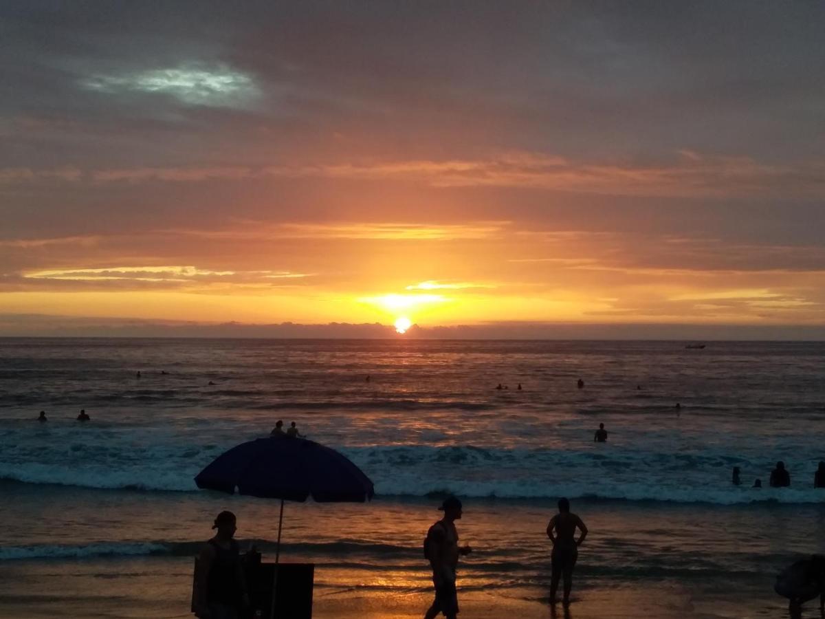 My Little House Surf&Backpacker Hostel Montañita Buitenkant foto